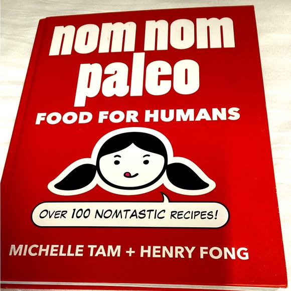 Nom Nom paleo cookbook - Picture 1 of 6